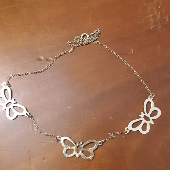 Gold butterfly neckless - Picture 2 of 3